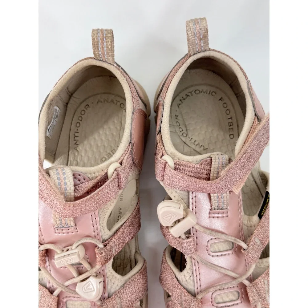 Keen Sandals Kids Size 2 Pink Waterproof Outdoor Sport Seacamp CNX Shoes